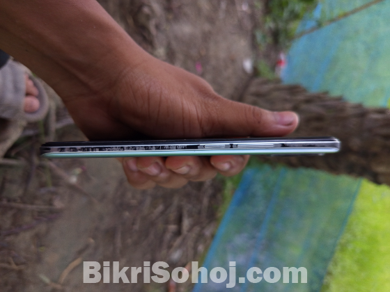 Realme 8
